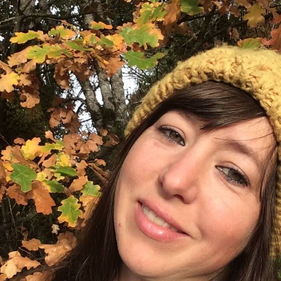 Meet your Posher, Abaliene - Picture 1 of 1